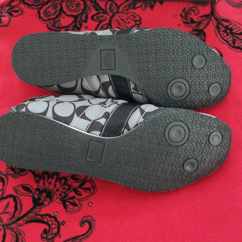 Coach black signature print sneakers Kirby 5.5 new in box - Picture 3 of 8